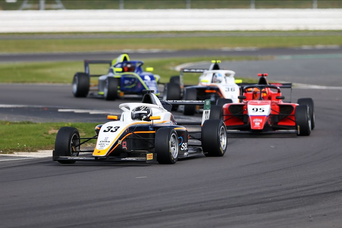 Jasser Iskander in the Rookie top three on his car racing debut